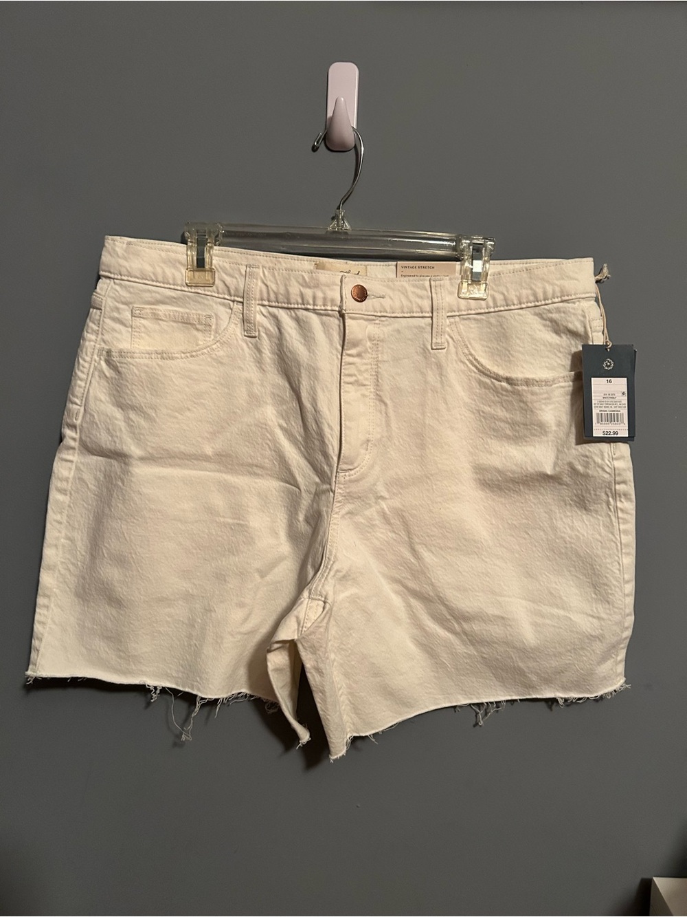 Universal Thread Cream High-Rise Denim Bermuda Shorts